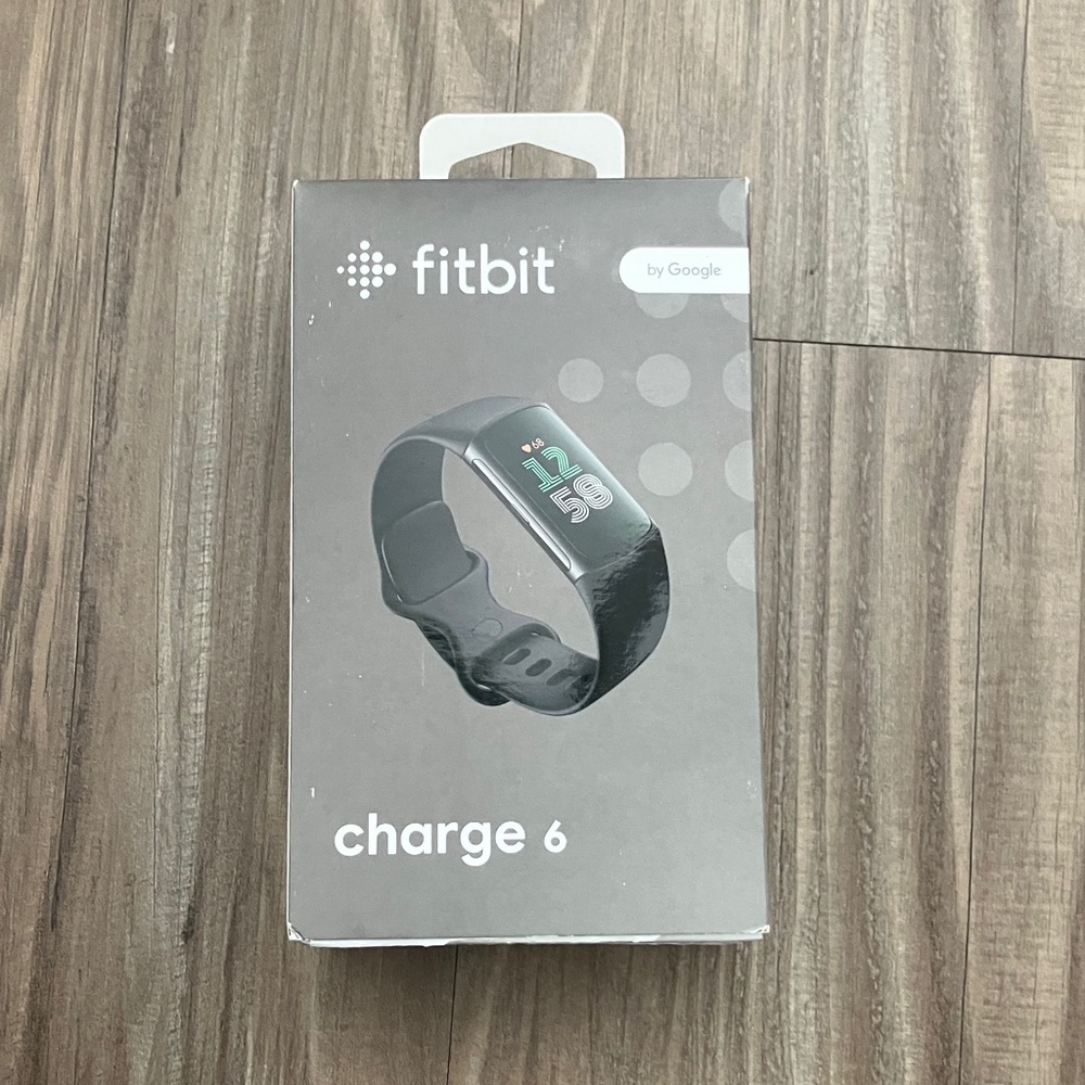Fitbit Charge 6 black Smartwatch - new just opened